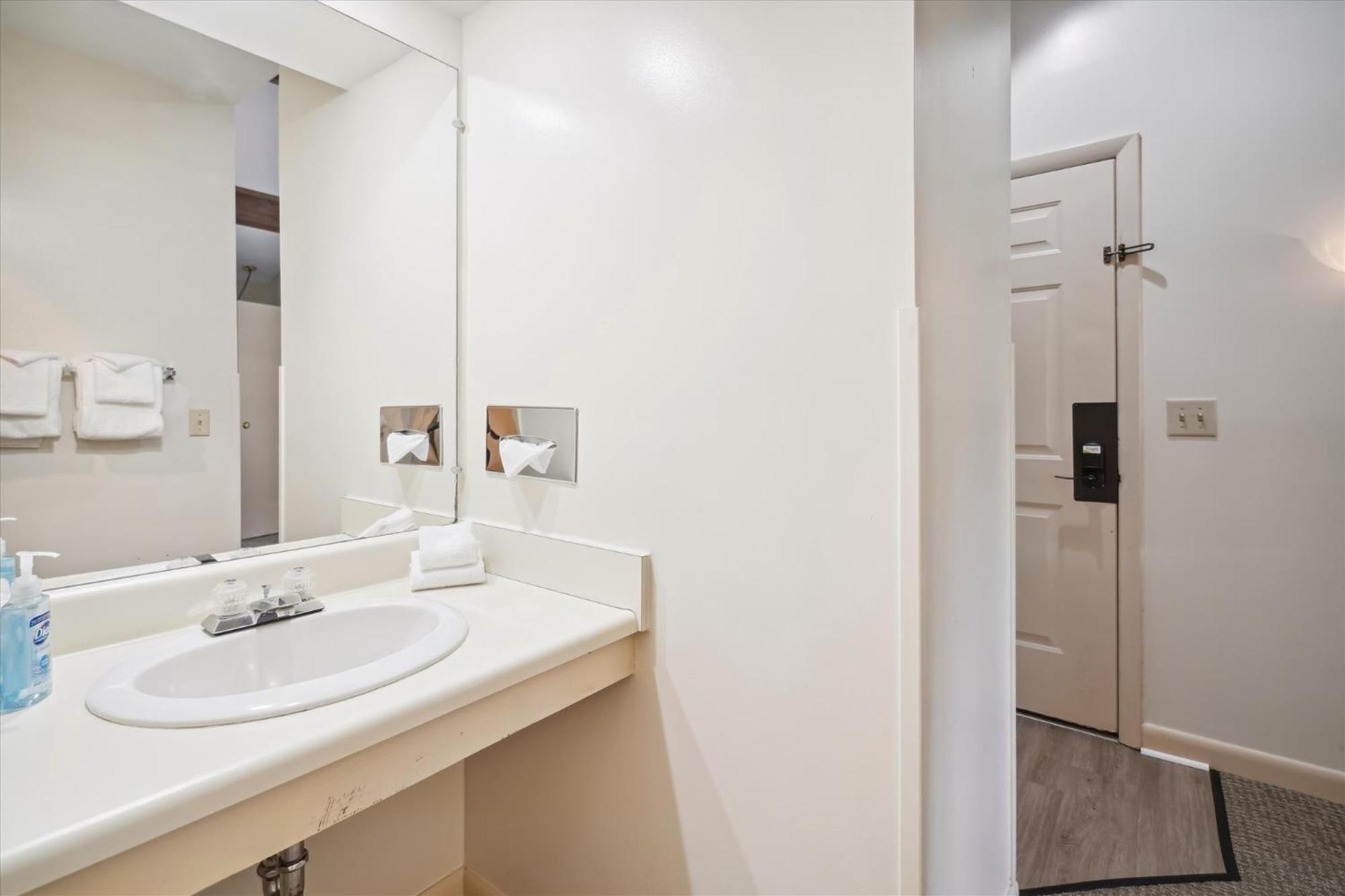 Cedarbrook Deluxe Two Bedroom Suite With Outdoor Heated Pool 21202 Killington Luaran gambar
